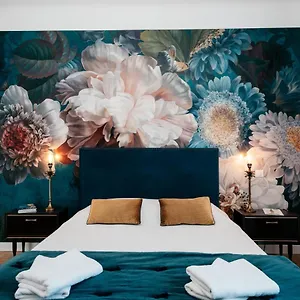Les Précieuses Suites&spa Ii , Avignon France